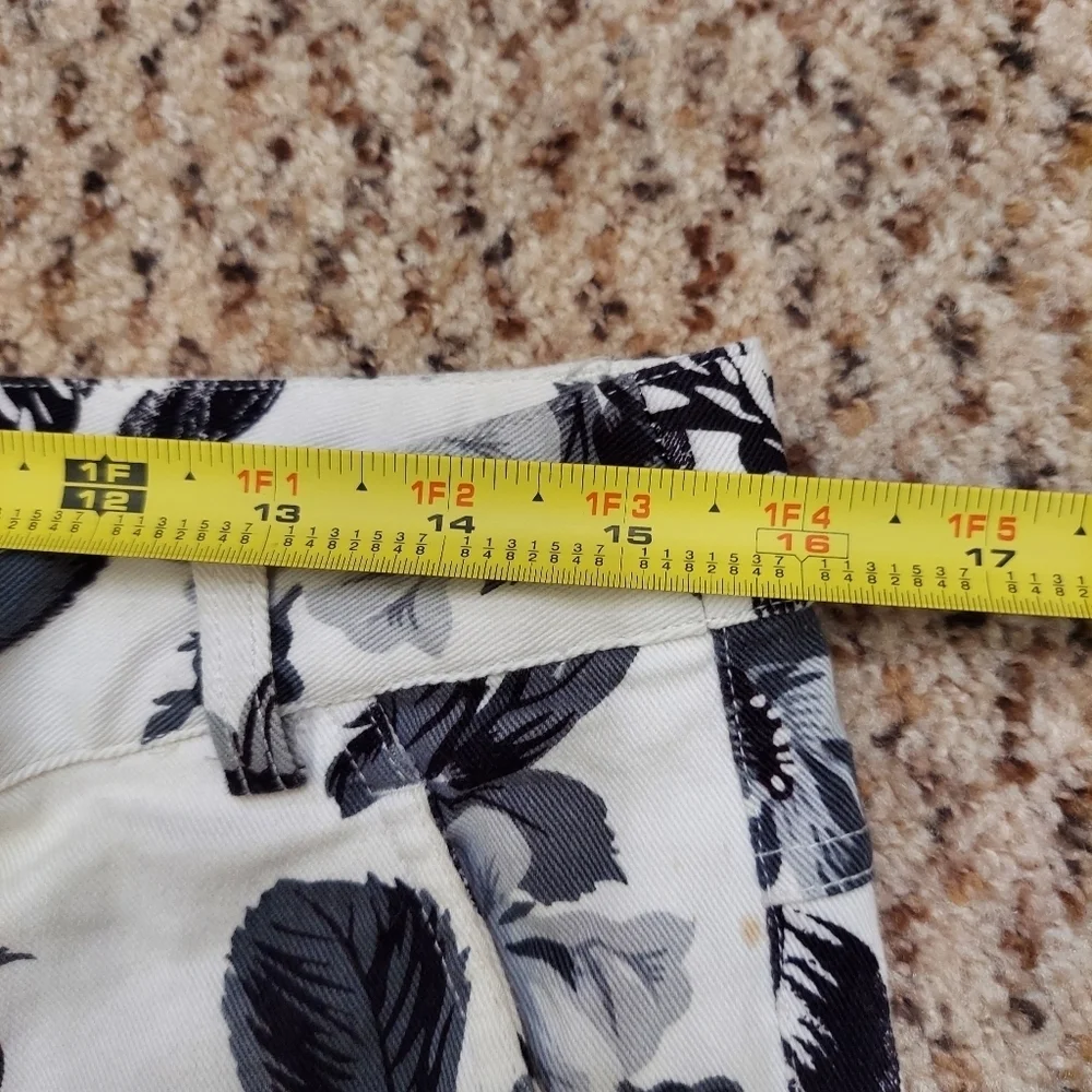 Womens Black & White Floral Bird Print Capri Pants Size 8 TIBI Business Casual - Picture 9 of 14
